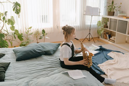 MUSIC MUSIC